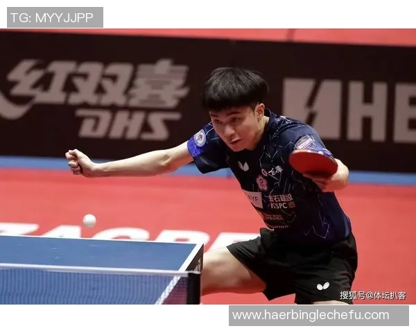 南京足球队逆袭之路：选拔赛中的拼搏与荣耀展现